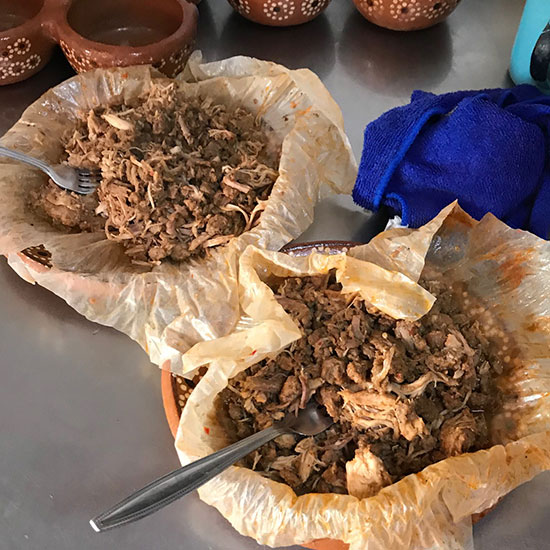 Un Kilo de Mixiote de Carnero en El Mixiotito