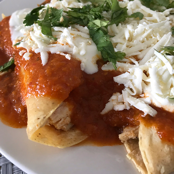 Receta: Enchiladas Rojas de Guajillo - Godinez Gourmet